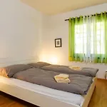 Apartmán Residenza Miralago Apt- D32 By Interhome *